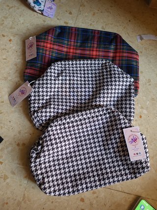 Bolso boca de lobo cuadros negro y rojo