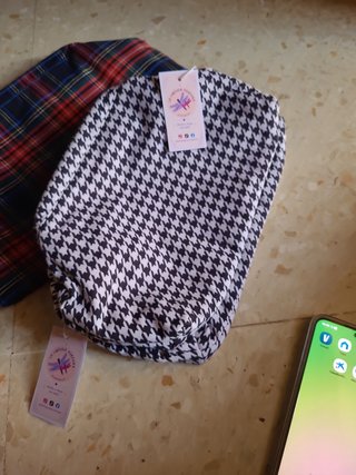 Bolso boca de lobo cuadros negro y rojo