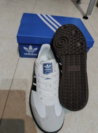 Adidas Samba