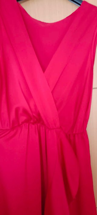 Vestido largo satinado rojo