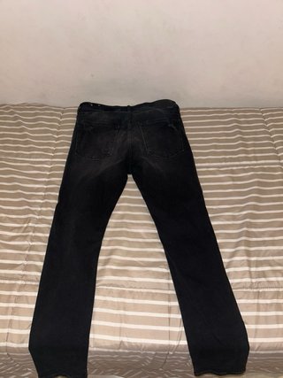 Pantalones vaqueros Bershka en color negro lavado