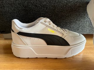 Zapatillas deportivas Puma blancas y negras altas