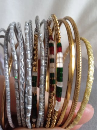 Lote Joyería Vintage Años 90: Pulseras y Collares