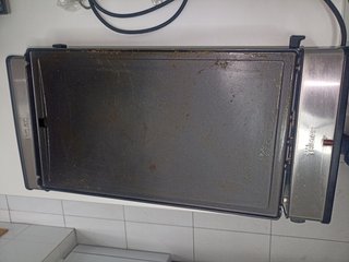 PIASTRA ELETTRICA TRISTAR, grigliata, barbecue, spiedini