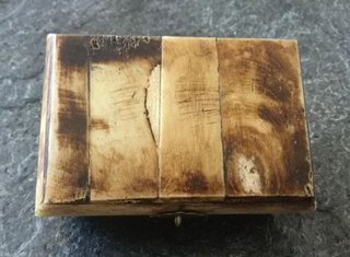 Joyero pequeño madera tallada. Nuevo.