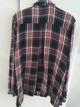 Camisa y top rojo