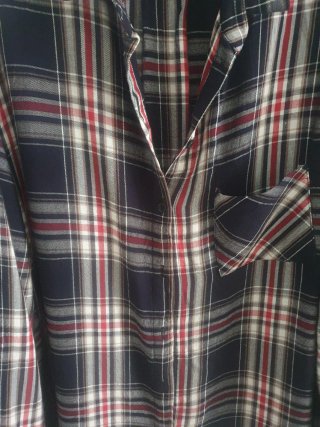 Camisa y top rojo