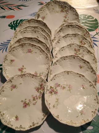 Vassoio e piatti da dessert antichi