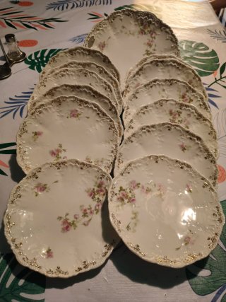 Vassoio e piatti da dessert antichi