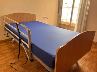 Cama articulada eléctrica 105cm con barandilla