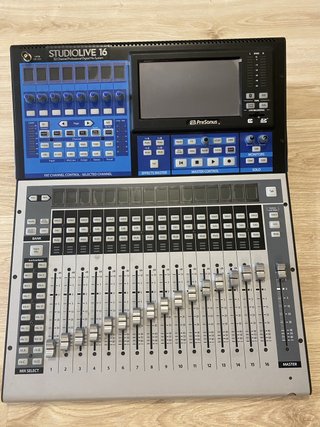 PA completo PreSonus the box Shure
