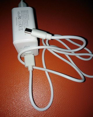 Cargador Rápido USB-C 40W + Cable de carga y data