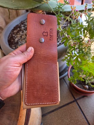 Billetera artesanal