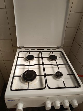 Cocina Benavent 4 fuegos con horno