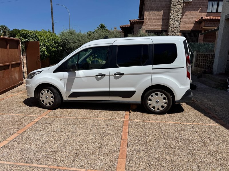 Ford Transit Connect 2020 - foto 1