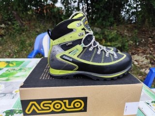 Botas de montaña Asolo negras y verdes