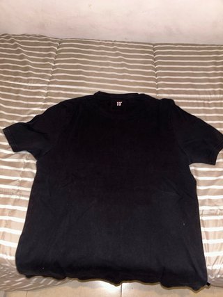 Camiseta Eleven Degrees Negra Talla XL (NEGOCIA)