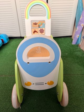 Correpasillos y andador de madera Classic World