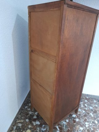 Mueble archivador antiguo de madera