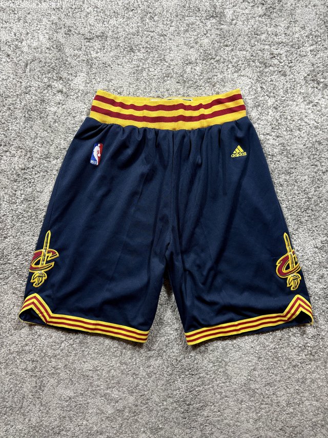 Adidas NBA Cavaliers short oficial azul S