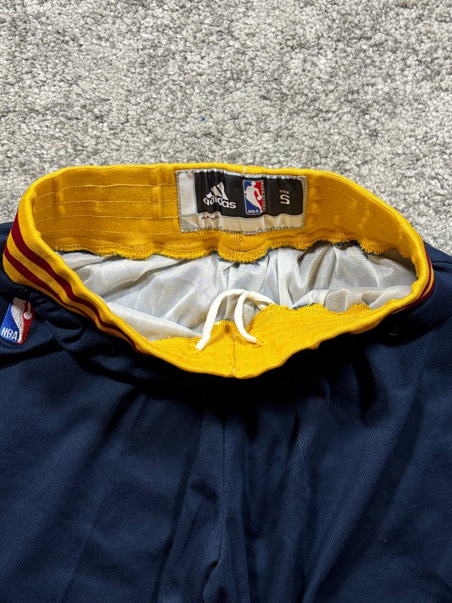 Adidas NBA Cavaliers short oficial azul S