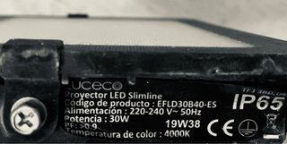 2 Proyectores LED Slimline Luceco EFLD30B40 ES