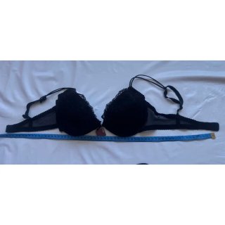 Conjunto sujetador y tanga encaje negro