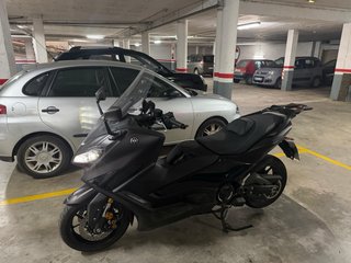 Yamaha Tmax Tech Max 2024 Negra