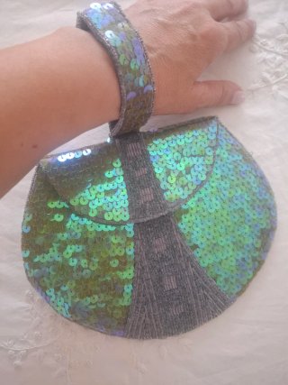 Bolso fiesta lentejuelas verde tornasolado