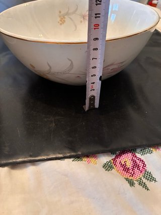 14 Platos, 2 Ensaladeras y 1 Salsera Porcelana