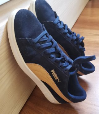 Zapatillas Puma Azul Marino y Dorado