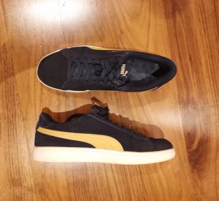 Zapatillas Puma Azul Marino y Dorado