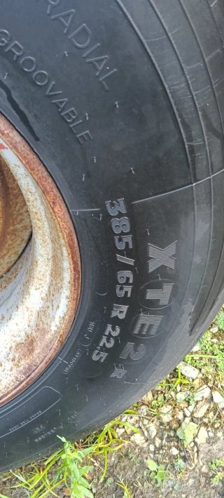 MICHELIN 385/65 R22.5