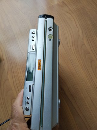 Reproductor CD y Radio Sanyo DC-MCR60