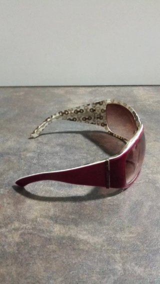 Gafas de sol Gucci marrones y rojas