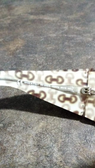 Gafas de sol Gucci marrones y rojas