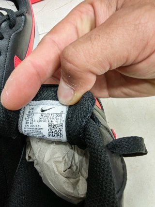 Zapatillas Nike Ebernoon Negras y Rojas Nuevas