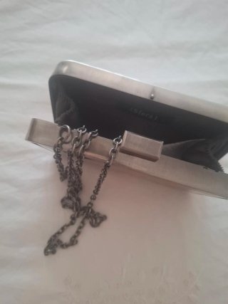 Bolso de mano plateado para fiesta