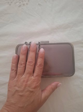 Bolso de mano plateado para fiesta