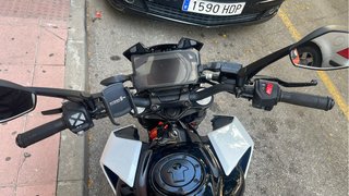 KTM Duke Naranja y Blanca