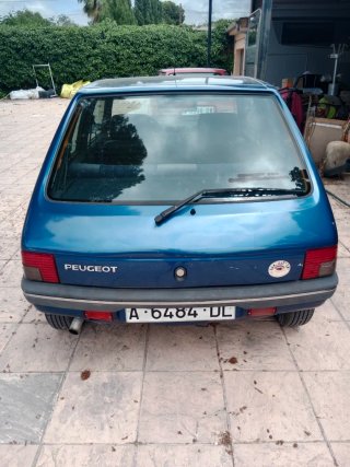 Peugeot 205 1998