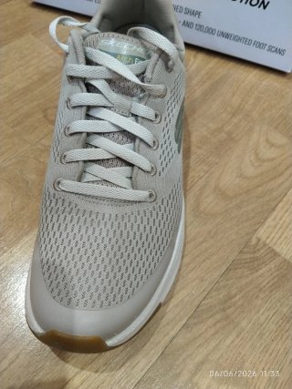 Zapatillas Skechers Arch Fit Talla 41 Beige