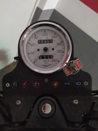 Moto Guzzi California Stone 1100 Gris,