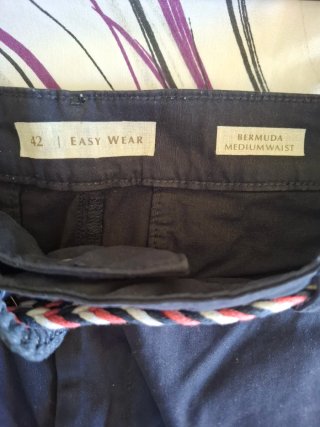 Pantalón corto azul marino Easy Wear T.42