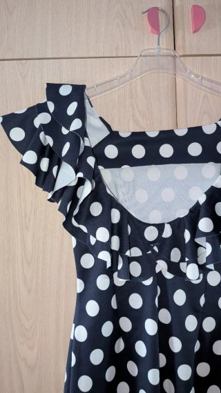 Vestido de fiesta con lunares