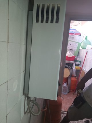 Calentador Gas B11 Exterior CENTRO Blanco