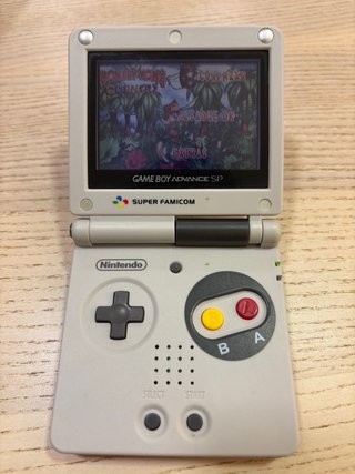 Game Boy Advance SP + 4 juegos