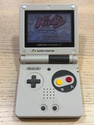 Game Boy Advance SP + 4 juegos