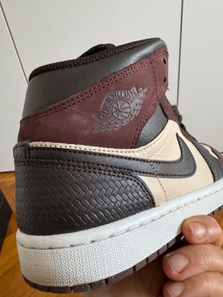 Nike Jordan 1 Mid SE size 41 EU 8 US