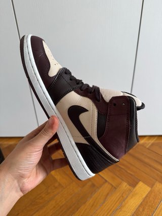 Nike Jordan 1 Mid SE size 41 EU 8 US
